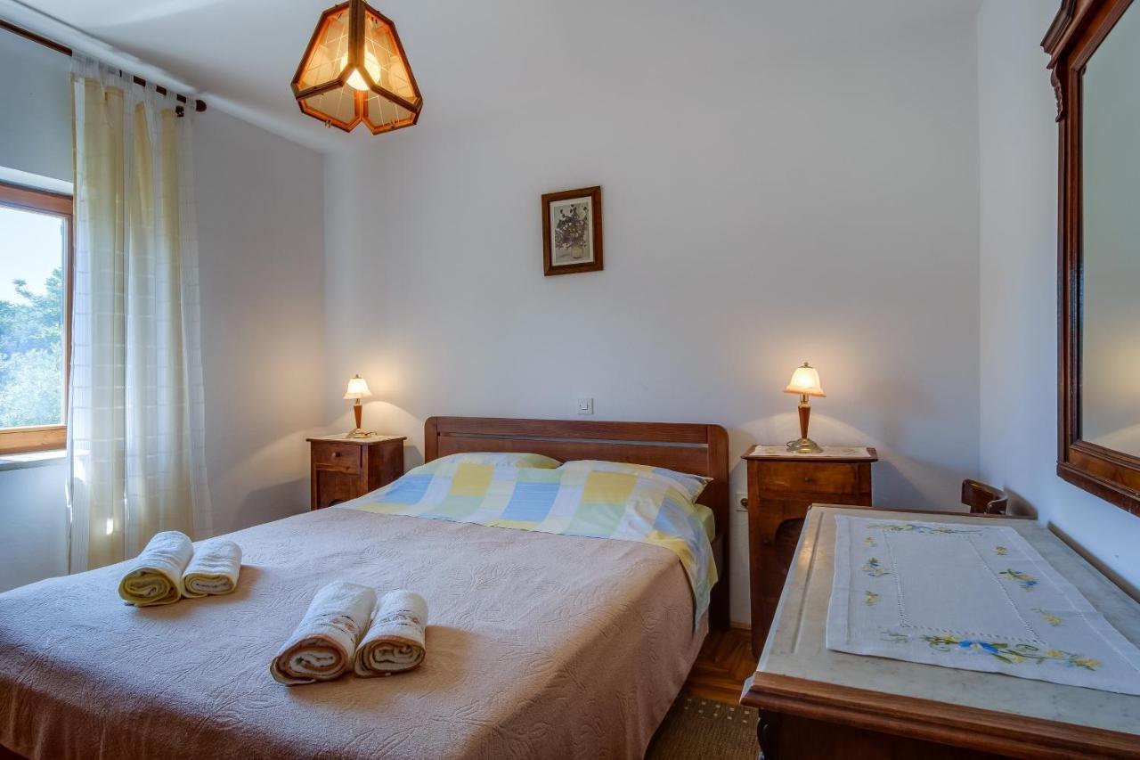 Apartments With A Parking Space Punta Kriza, Cres - 867 Ngoại thất bức ảnh