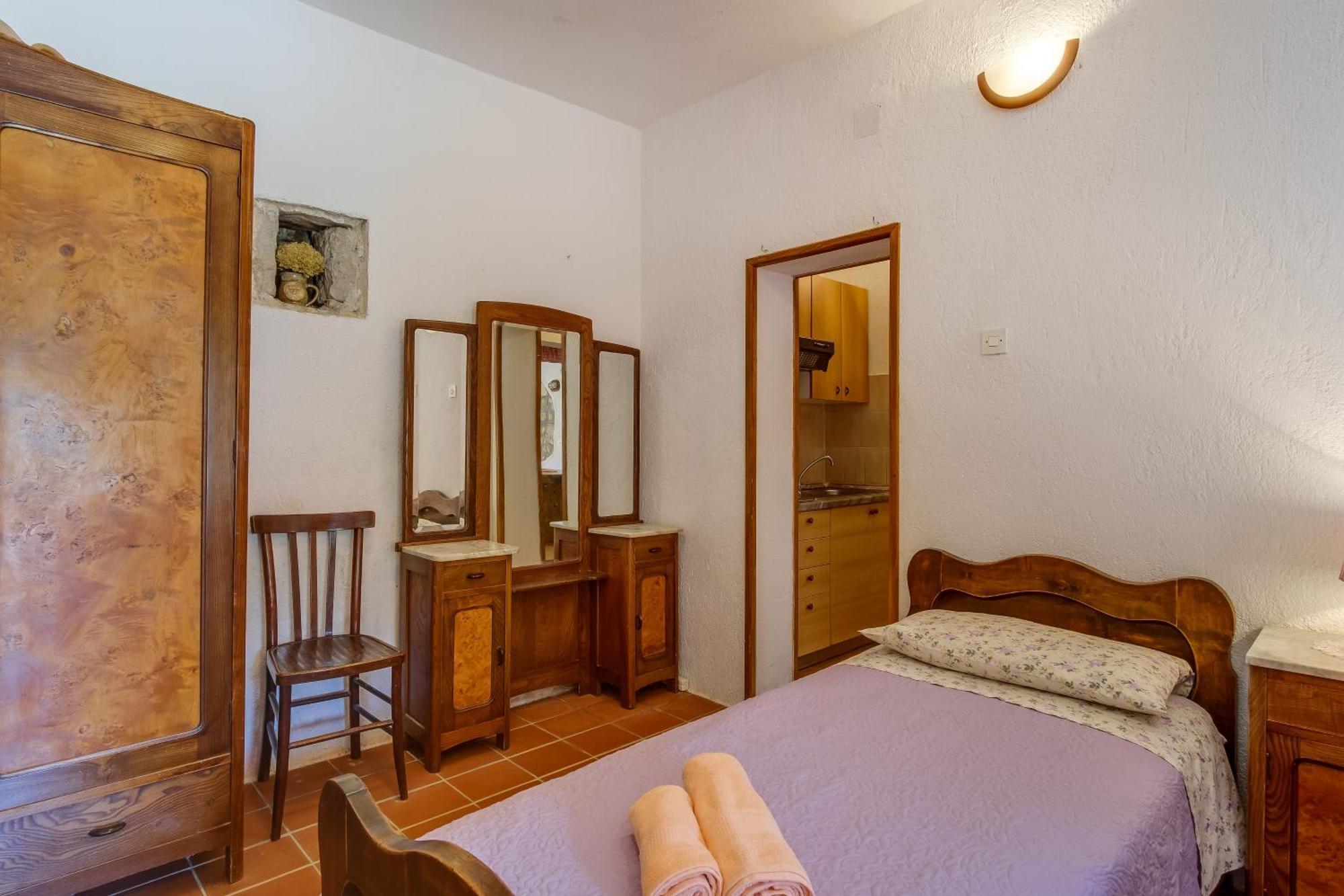 Apartments With A Parking Space Punta Kriza, Cres - 867 Phòng bức ảnh